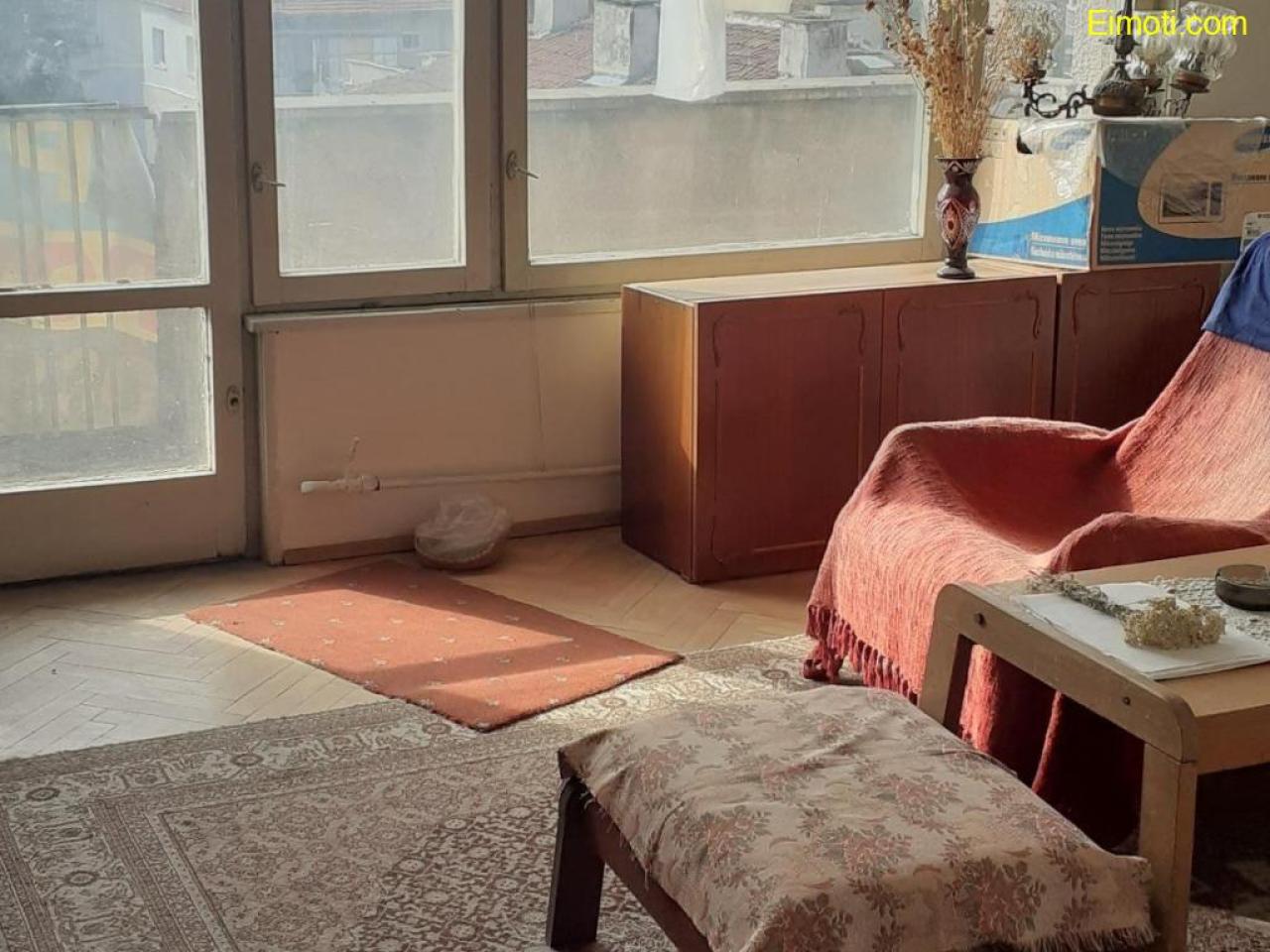 Продава 3-СТАЕН